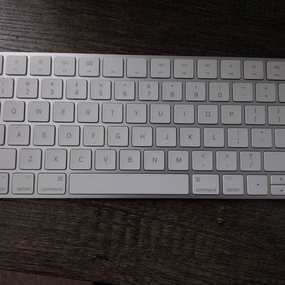 Apple Wireless Keyboard